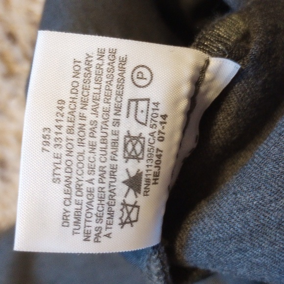 Tory Burch cropped pant modified sailor front. Size 10. EUC. - Picture 9 of 9